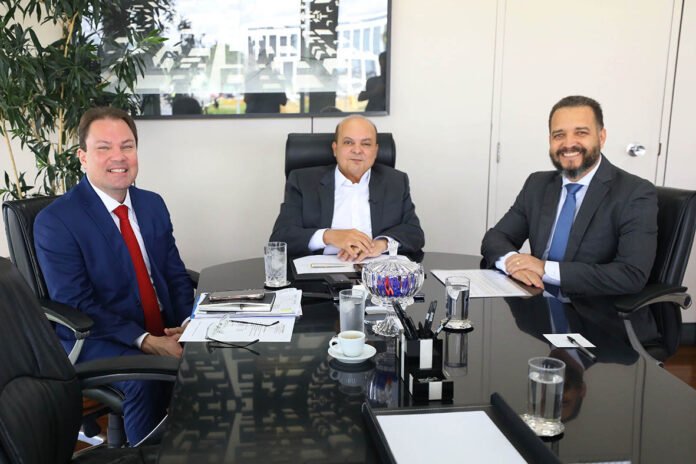 CAPA - Foto Renato Alves (1)