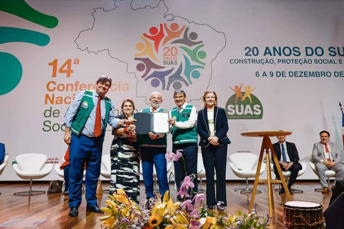 1_54972262803-8a6bf9333c-c-61903309