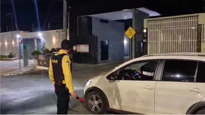 12.1. Foto Divulgação Detran-DF Fiscalização fim de semana 1 (1)