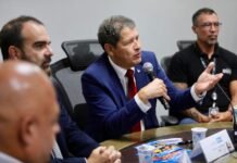 Manuais para orientar fiscalização de atividades e produtos de controle especial no DF são lançados