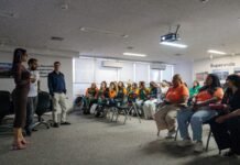 SLU capacita equipes que atuam na orientação sobre resíduos no DF