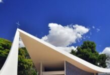 Igrejinha de Brasília celebra 65 anos no dia dedicado aos apóstolos Pedro e Paulo