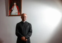Excomunhão de padre é rara no Brasil; veja casos em que Igreja aplicou punição