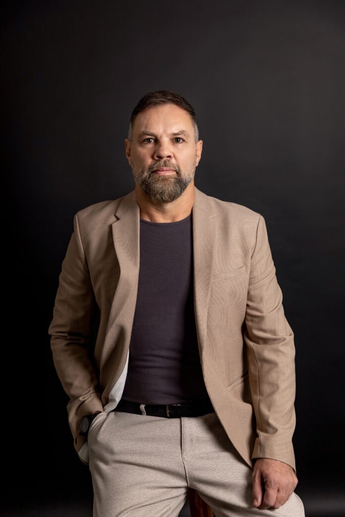 Paulo-08-696x1044