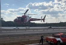 Adulto e criança caem no Lago Paranoá após acidente de moto