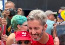 Ato da Virada reúne apoiadores de Lula e Leandro Grass em Brasília